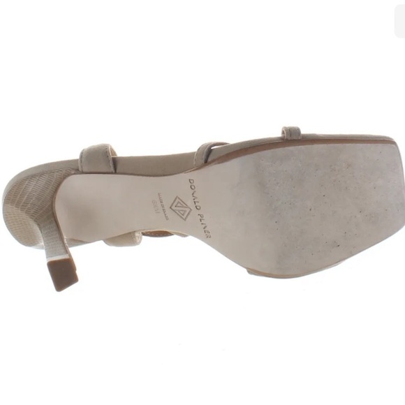 Donald Pliner croc embossed leather T strap flower detail tan heels sandals 6.5 - Picture 4 of 10